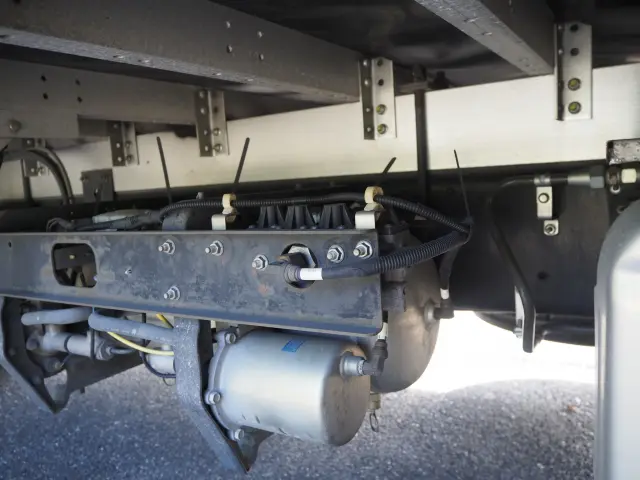 UD コンドル TKG-MK38C(2WD)の写真16