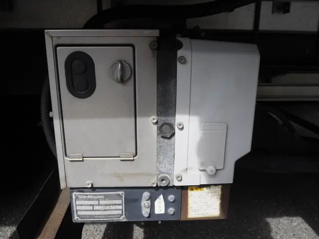 UD コンドル TKG-MK38C(2WD)の写真29