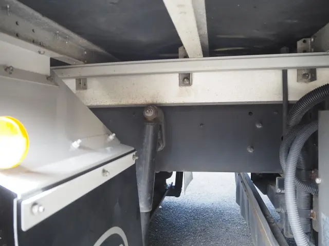 UD コンドル TKG-MK38C(2WD)の写真30