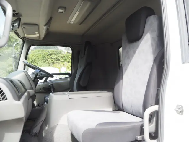 UD コンドル TKG-MK38C(2WD)の写真40