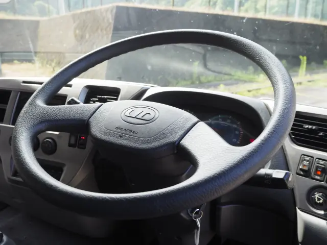 UD コンドル TKG-MK38C(2WD)の写真44