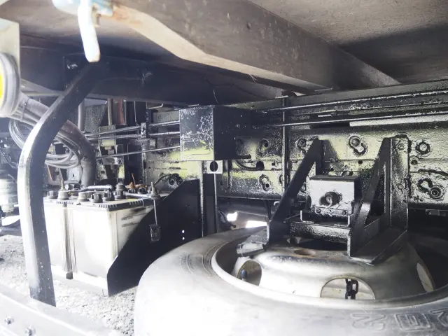 ＵＤ コンドル PB-BPS81AR(4WD)の写真34