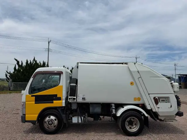 三菱 キャンター TKG-FEA50(2WD)の写真2
