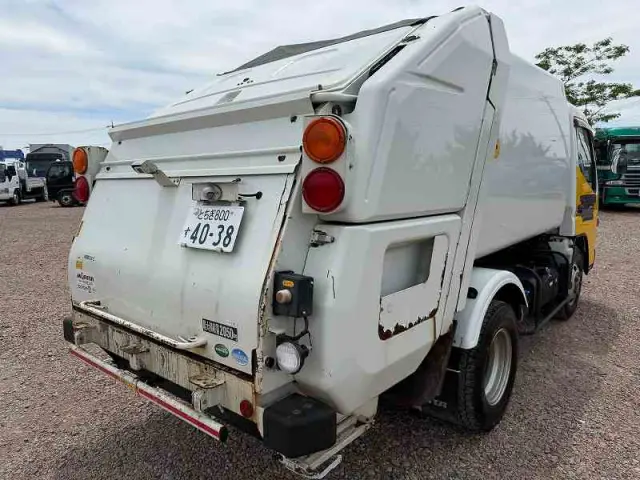 三菱 キャンター TKG-FEA50(2WD)の写真5