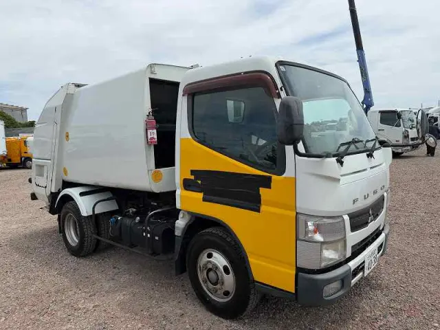 三菱 キャンター TKG-FEA50(2WD)の写真9