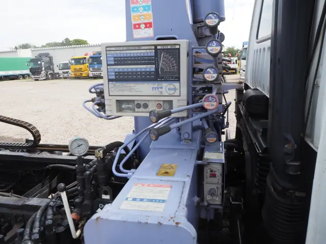 三菱 ファイター KL-FQ61FN(6x4)の写真10
