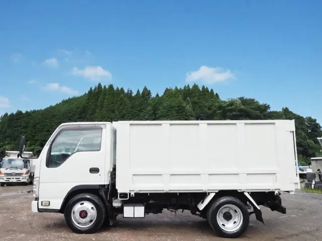 いすゞ エルフ TKG-NKS85AD(4WD)の写真2