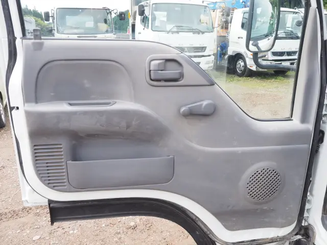 いすゞ エルフ TKG-NKS85AD(4WD)の写真44