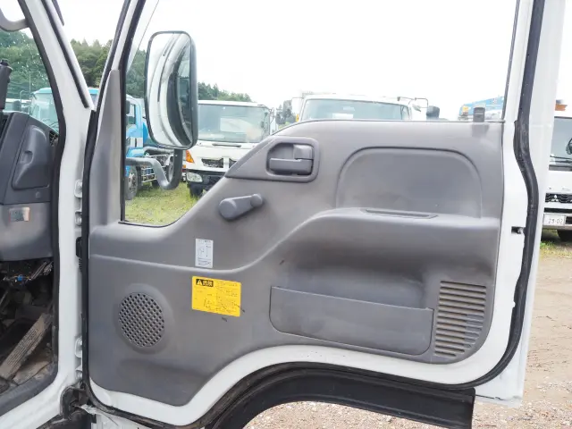 いすゞ エルフ TKG-NKS85AD(4WD)の写真45