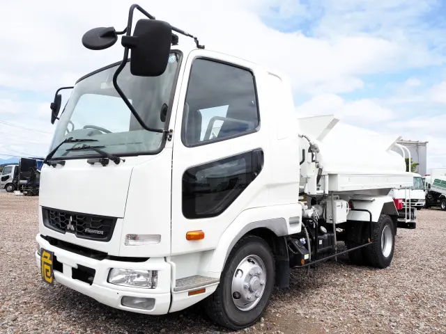 三菱 ファイター TKG-FK61F(2WD)の写真1