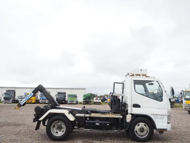 三菱 キャンター PDG-FE73D(2WD)の写真10