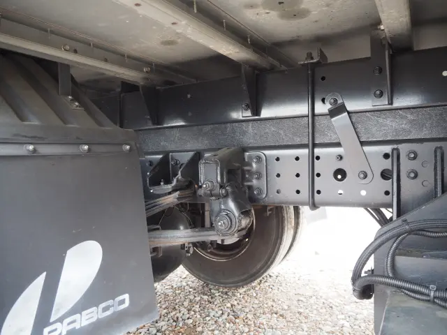 三菱 キャンター SKG-FEB90(2WD)の写真31