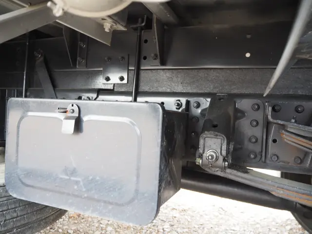 三菱 キャンター SKG-FEB90(2WD)の写真34