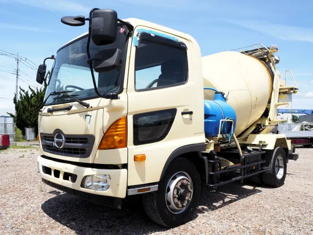 日野 レンジャー LKG-FJ7JDAA(2WD)の写真1