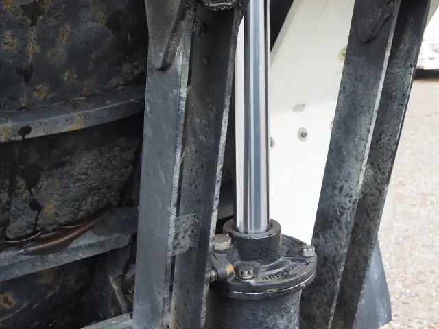 いすゞ フォワード PKG-FRR90S1(2WD)の写真14