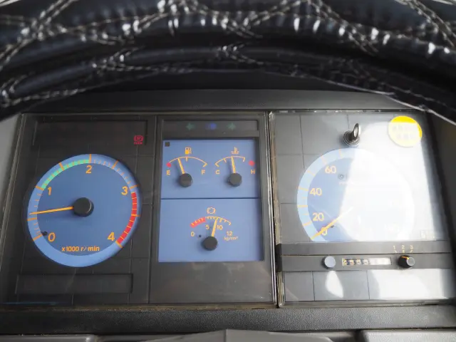 日野 レンジャー KC-FE1JLCA(2WD)の写真48