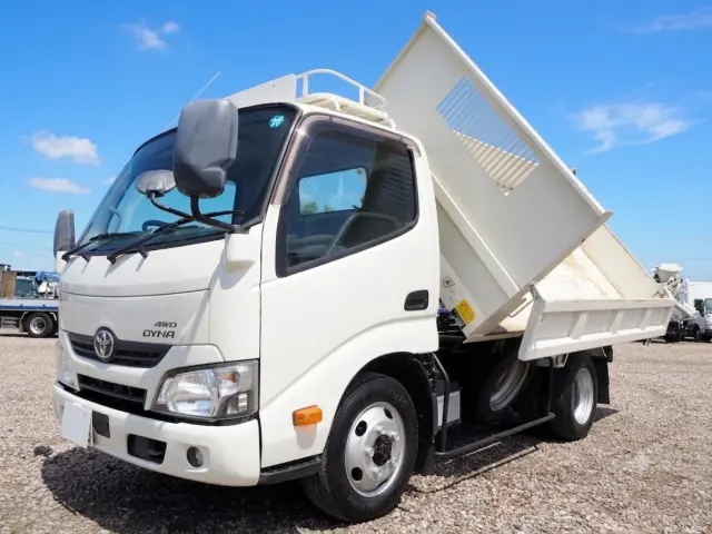 トヨタ ダイナ TKG-XZU675D(4WD)の写真1