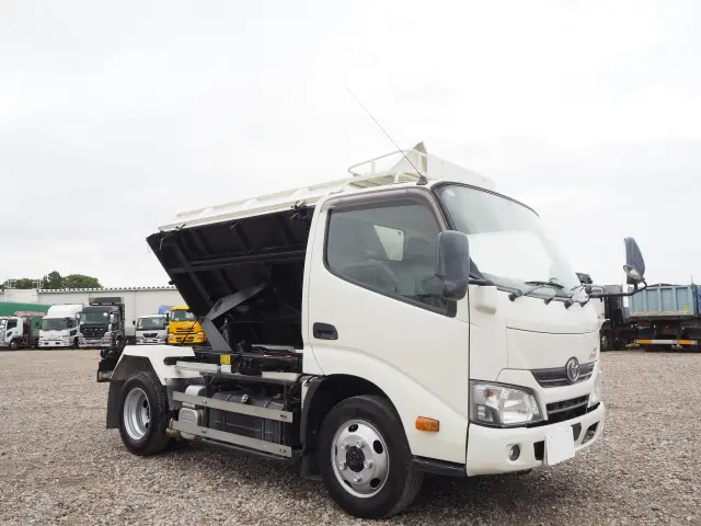 トヨタ ダイナ TKG-XZU675D(4WD)の写真7