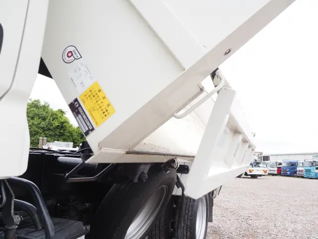 トヨタ ダイナ TKG-XZU675D(4WD)の写真10