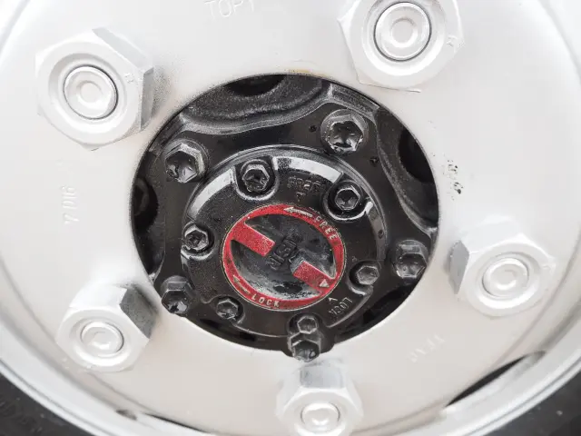 トヨタ ダイナ TKG-XZU675D(4WD)の写真16