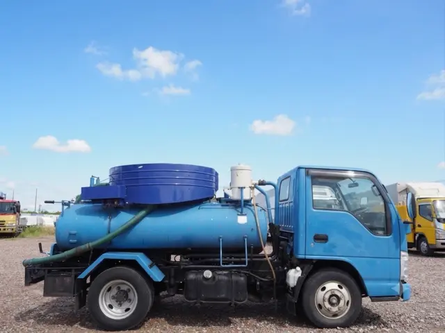 いすゞ エルフ BKG-NKR85AN(2WD)の写真7