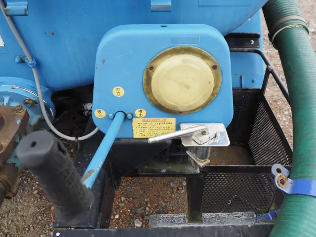 いすゞ エルフ BKG-NKR85AN(2WD)の写真21
