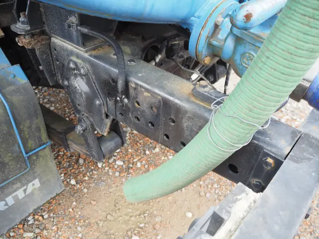 いすゞ エルフ BKG-NKR85AN(2WD)の写真25