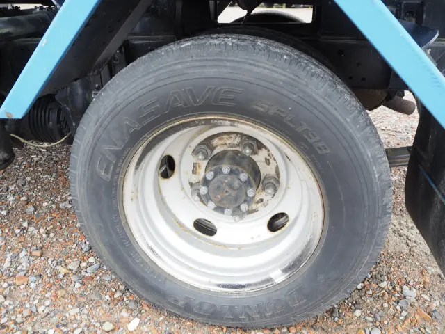 いすゞ エルフ BKG-NKR85AN(2WD)の写真26