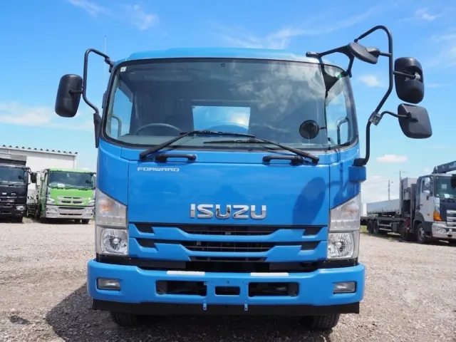 いすゞ フォワード LKG-FTR90S2(2WD)の写真8