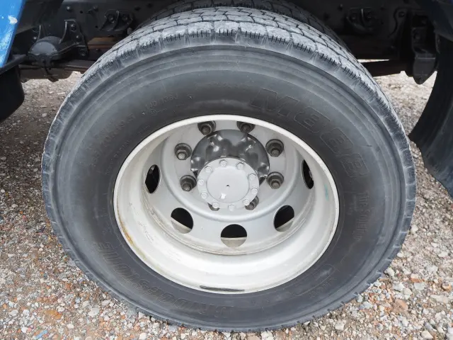 いすゞ フォワード LKG-FTR90S2(2WD)の写真30