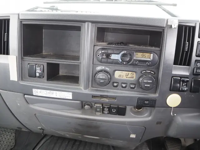 いすゞ フォワード LKG-FTR90S2(2WD)の写真49