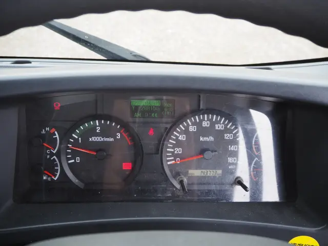 いすゞ フォワード LKG-FTR90S2(2WD)の写真50