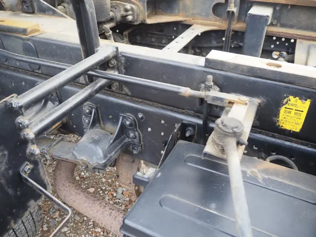 いすゞ フォワード TKG-FRR90S1(2WD)の写真16