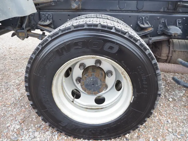 いすゞ フォワード TKG-FRR90S1(2WD)の写真21