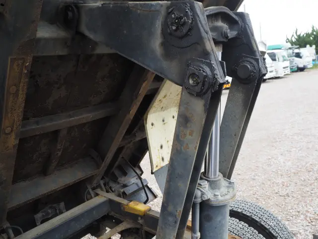 いすゞ フォワード TKG-FRR90S1(2WD)の写真23