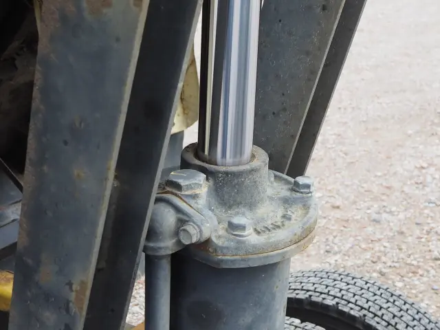 いすゞ フォワード TKG-FRR90S1(2WD)の写真24