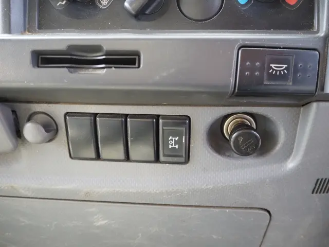 いすゞ フォワード TKG-FRR90S1(2WD)の写真46