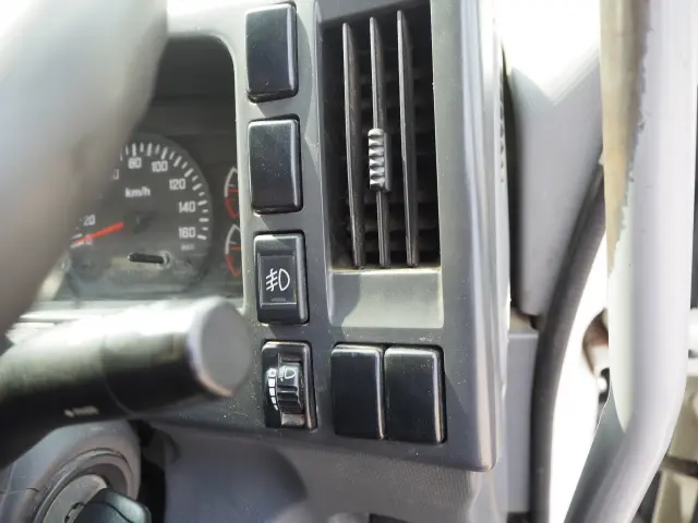 いすゞ フォワード TKG-FRR90S1(2WD)の写真48