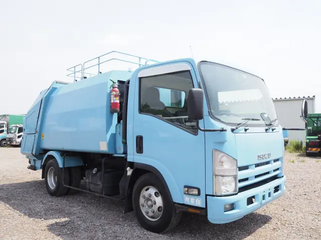 いすゞ エルフ PDG-NPR75N(2WD)の写真7