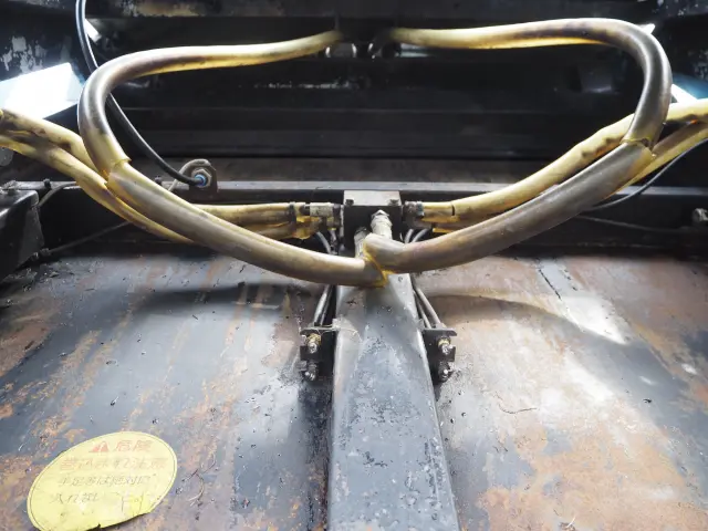 いすゞ エルフ PDG-NPR75N(2WD)の写真17