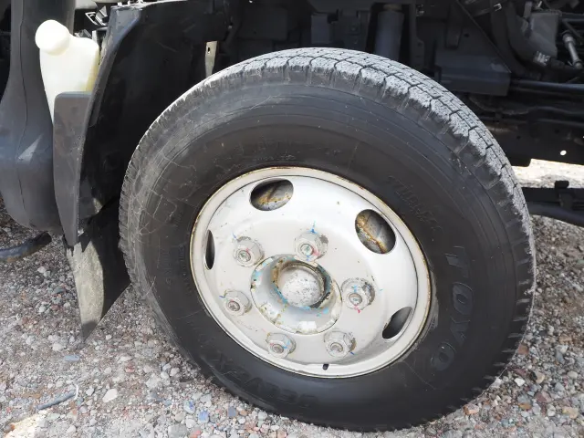いすゞ エルフ PDG-NPR75N(2WD)の写真25