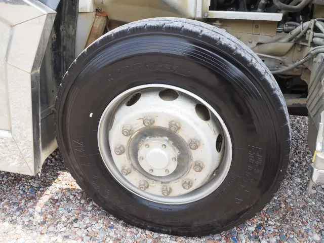 UD クオン QKG-CW5XL(6x4)の写真11