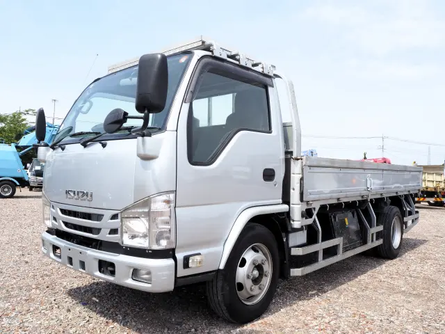 いすゞ エルフ 2RG-NKR88R(2WD)の写真1