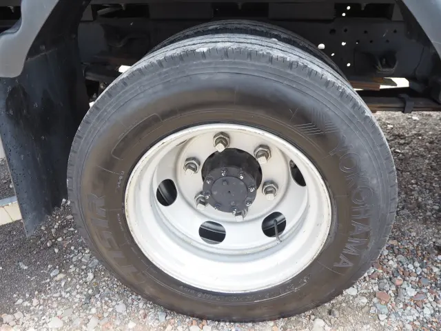 いすゞ エルフ 2RG-NKR88R(2WD)の写真20