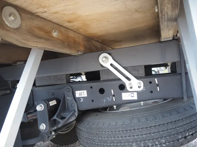 いすゞ エルフ 2RG-NKR88R(2WD)の写真26
