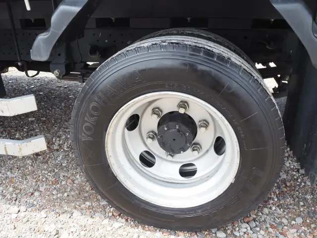 いすゞ エルフ 2RG-NKR88R(2WD)の写真27