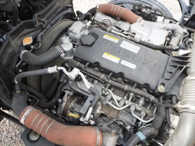 いすゞ エルフ 2RG-NKR88R(2WD)の写真35