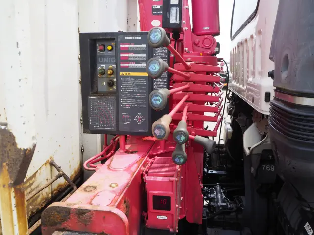 いすゞ フォワード LPG-FTR90S2(2WD)の写真10