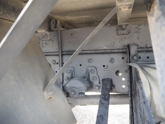 いすゞ フォワード LPG-FTR90S2(2WD)の写真22