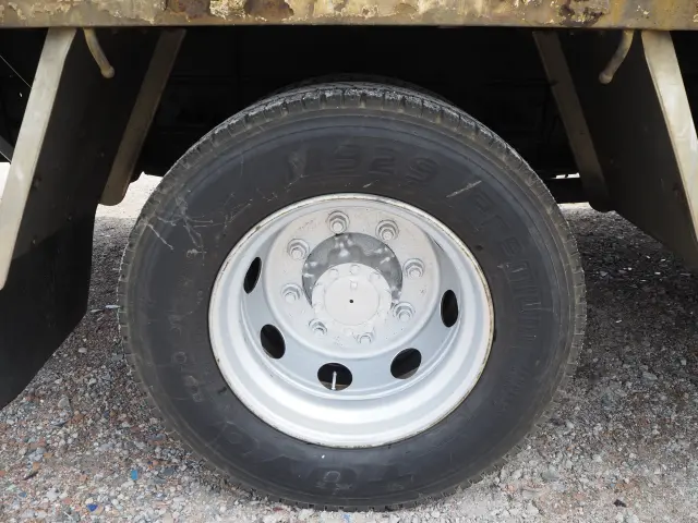 いすゞ フォワード LPG-FTR90S2(2WD)の写真23